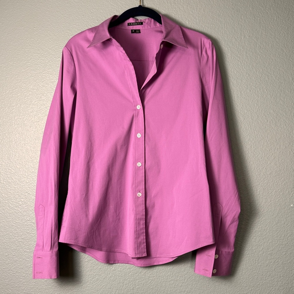 Theory L/S Button Down Shirt in pink/purple Size Medium